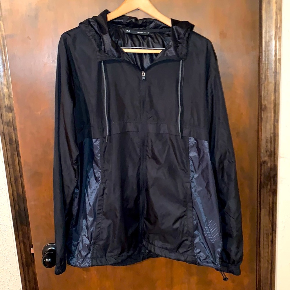 Under Armour men’s fitted heatgear windbreaker